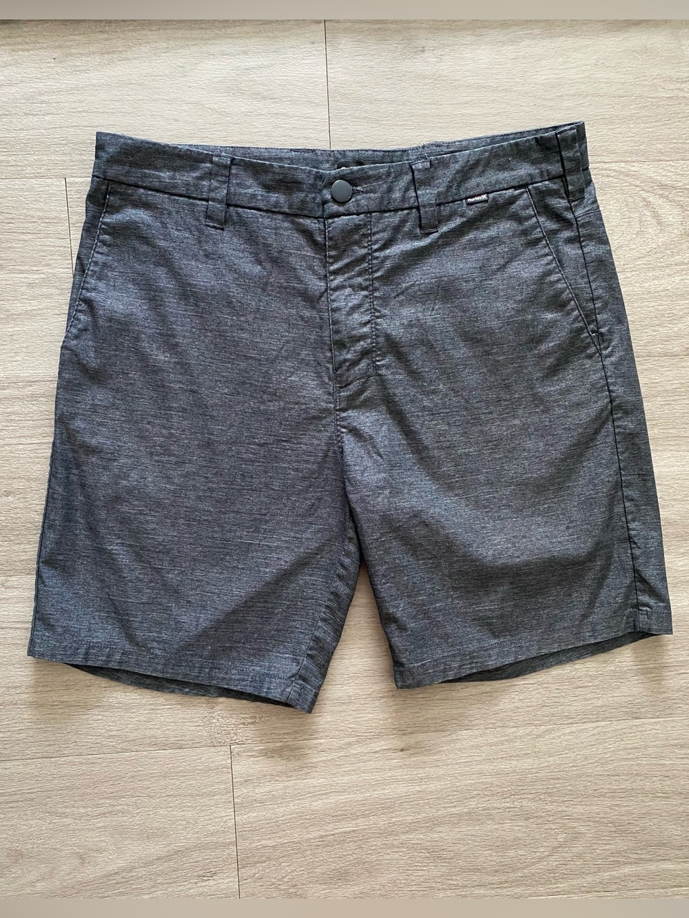 Hurley Nike Dri-Fit Men’s Gray Hybrid Shorts Size 32 Waist